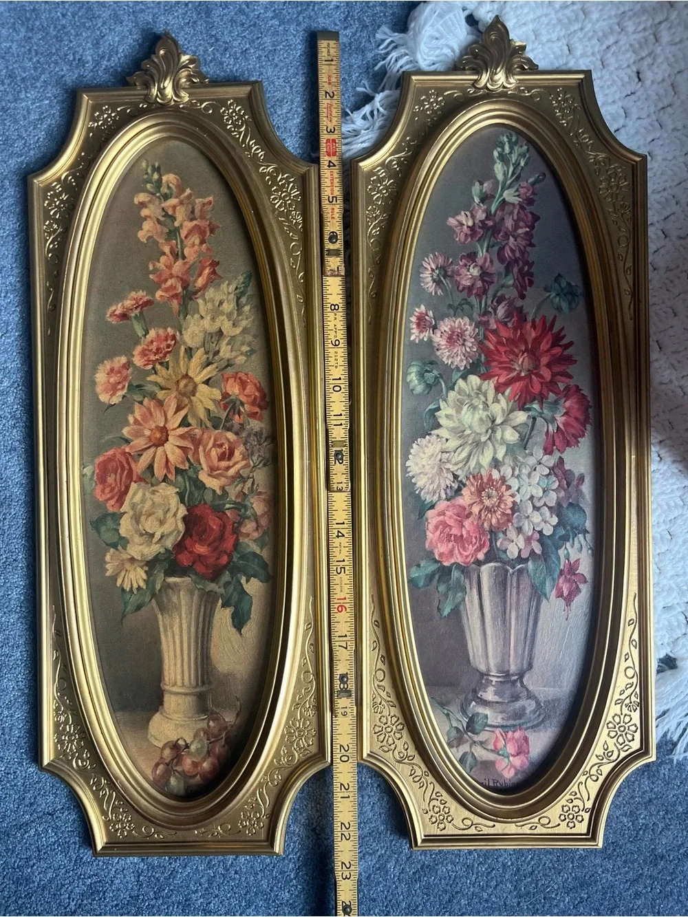 This vintage pair of floral wall art by Cecil Rubino from 1964-Syroco